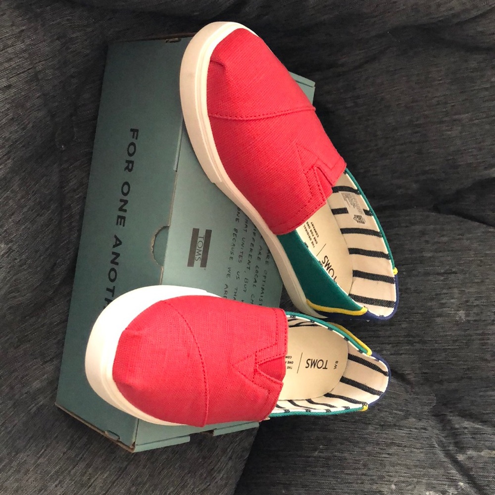 Toms Womens Size 8